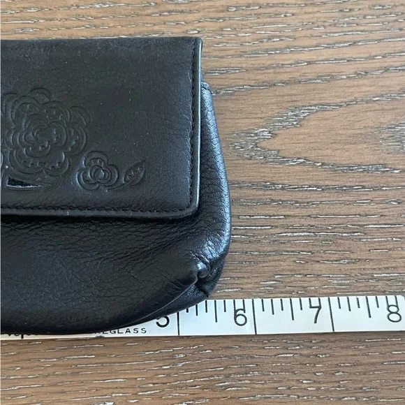 Fossil Black Floral Embossed Leather Key Pouch Wallet with ID Card Holder - Picture 10 of 11